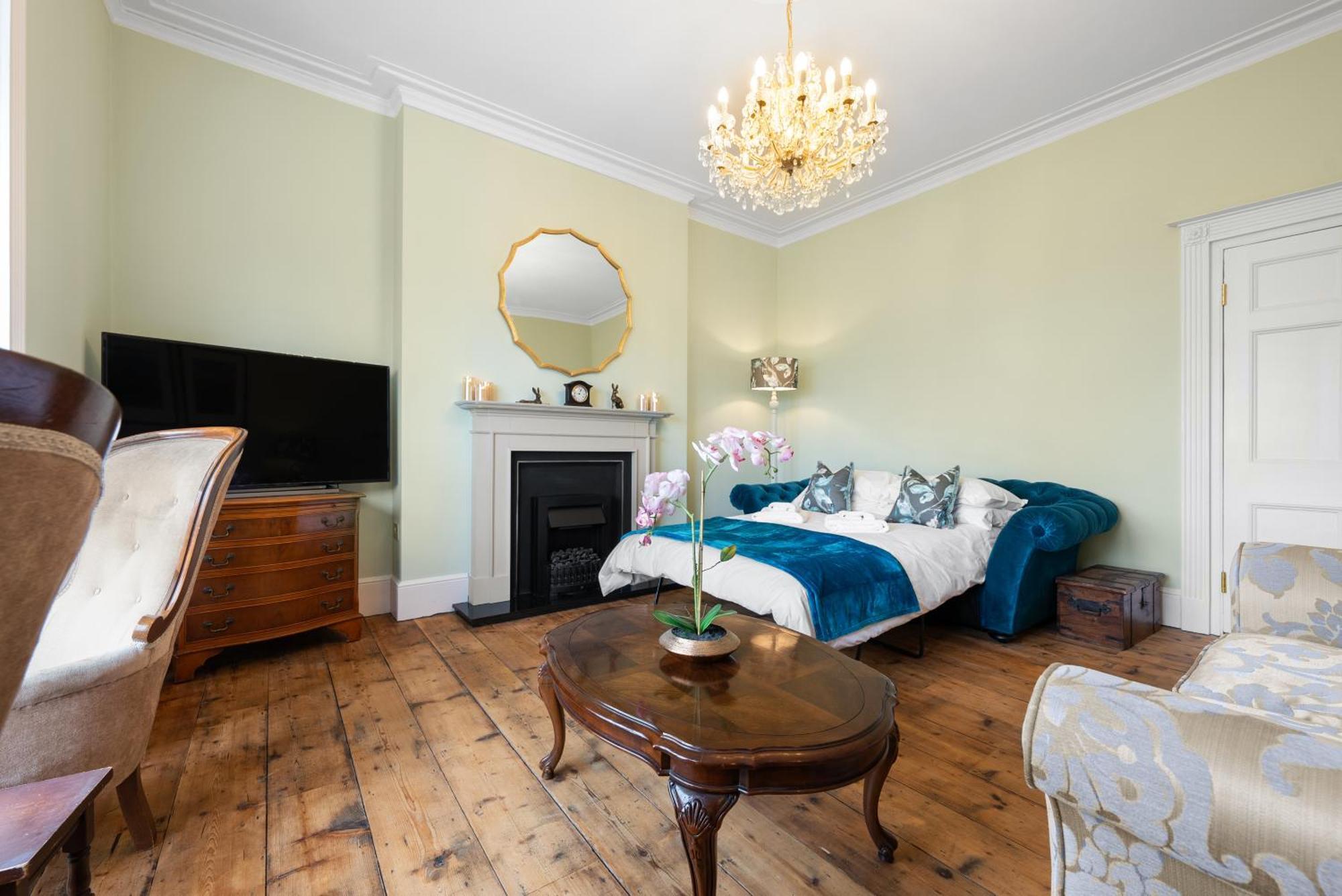 Luxury Georgian Home, Hot Tub, Sea View, Private Garden, Sleeps 6 Bognor Regis Esterno foto